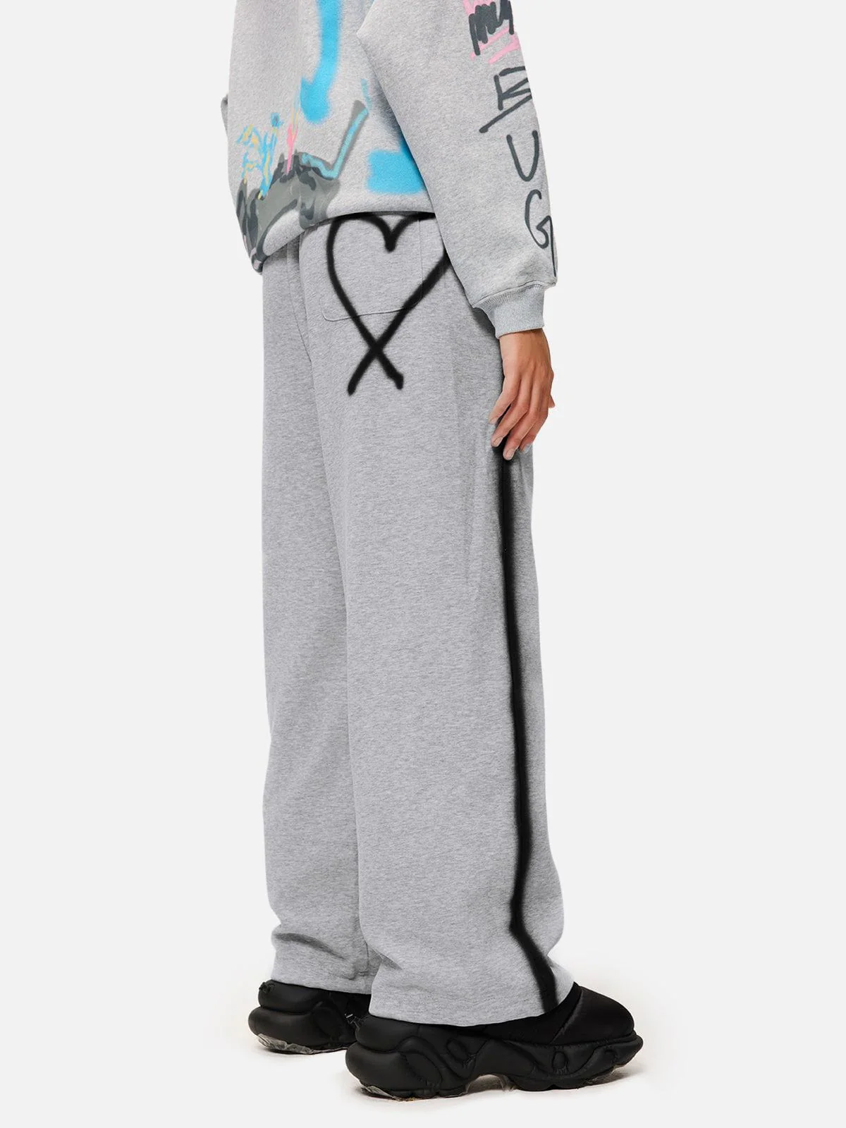 Aelfric Eden Graffiti Heart Baggy Sweatpants - Image 6