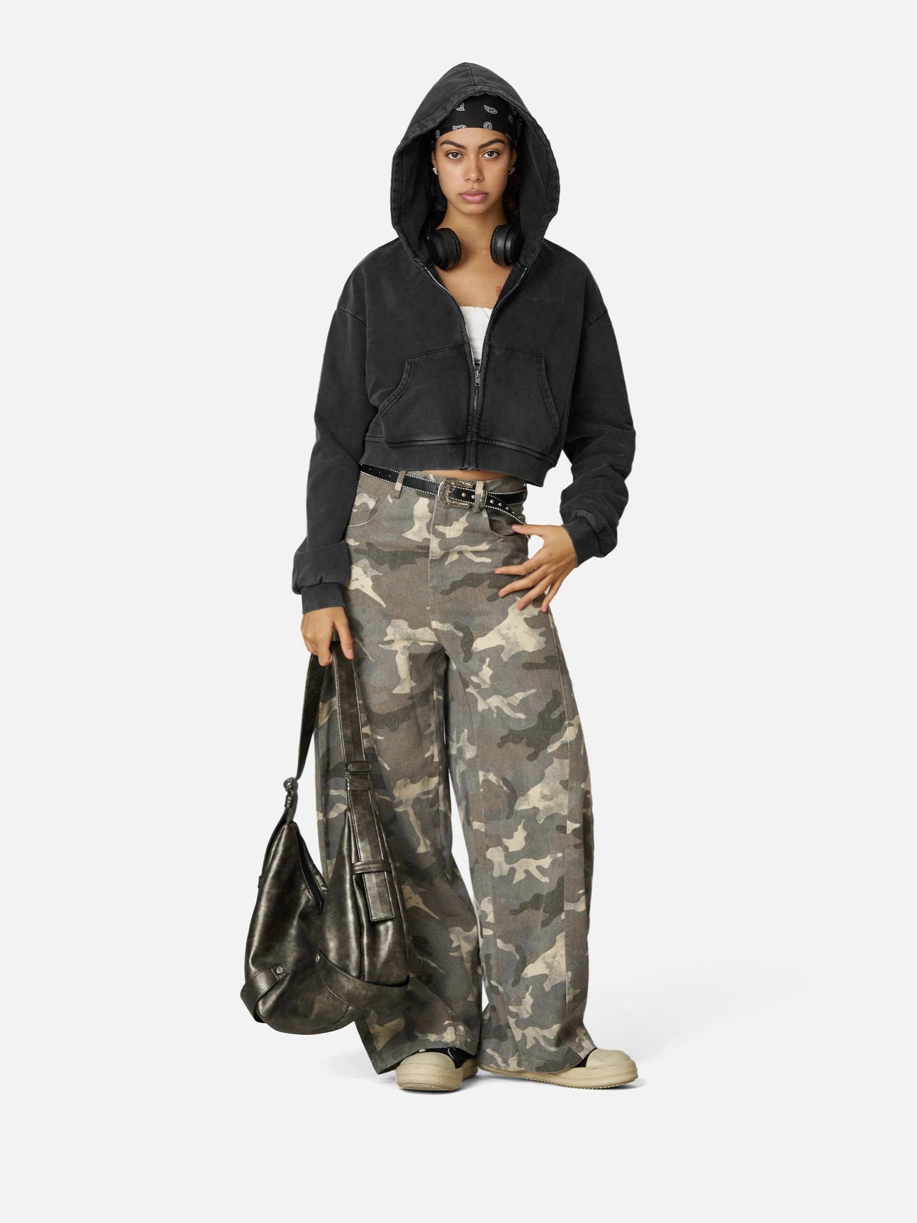 Aelfric Eden Boxy Solid Zip Up Hoodie - Image 3